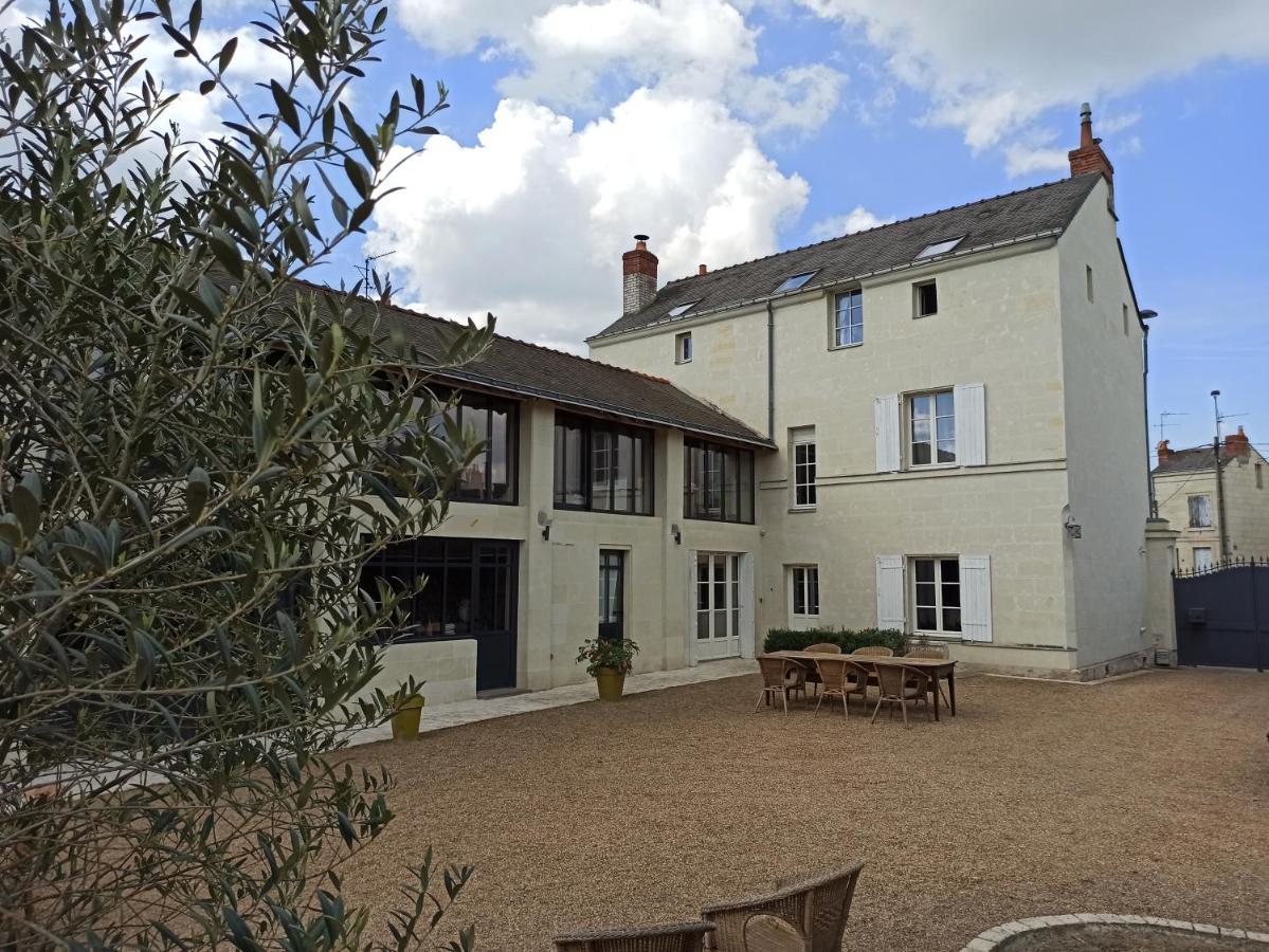La Douceur Saumuroise Avec Petit Dejeuner Exterior photo